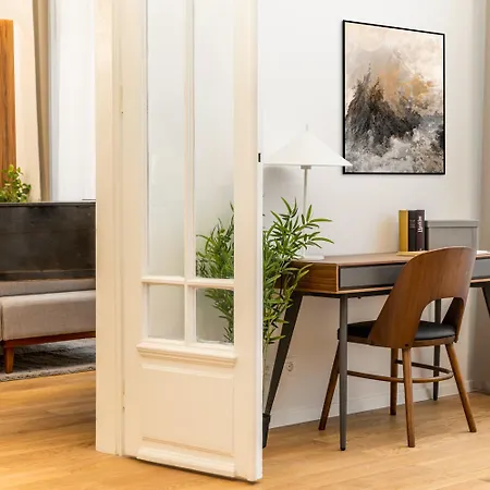 Apartamento Modern Flat In With Pinkflamingo